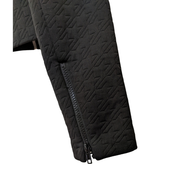 π$5 or free with bundleπ Quilted zip jacket blazer - Picture 4 of 5